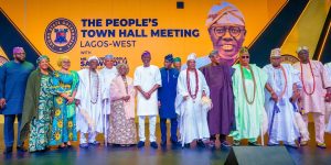Governor of Lagos State, Mr. Babajide Sanwo-Olu, flanked by his Deputy, Dr. Obafemi Hamzat (right); Ayangburen of Ikorodu, Oba Kabiru Shotobi; Chairman, APC Lagos, Hon. Cornelius Ojelabi; Senator representing Lagos West, Senator Idiat Adebule (left) and others, during the Lagos West Senatorial District People’s Town Hall meeting at Balmoral Convention Centre, Sheraton Hotel, Ikeja, on Thursday, 25 January 2024